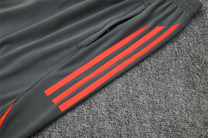 25-26 Bayern Munich Short Sleeve Training Suit/ 25-26拜仁短袖训练服
