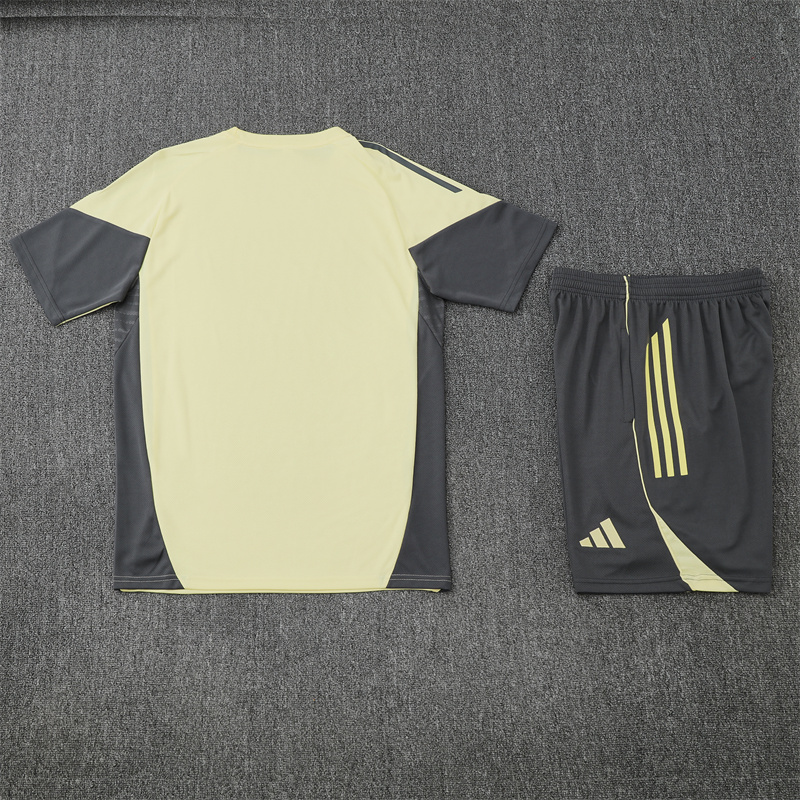 25-26 Real Madrid Short Sleeve Training Suit/ 25-26皇马短袖训练服