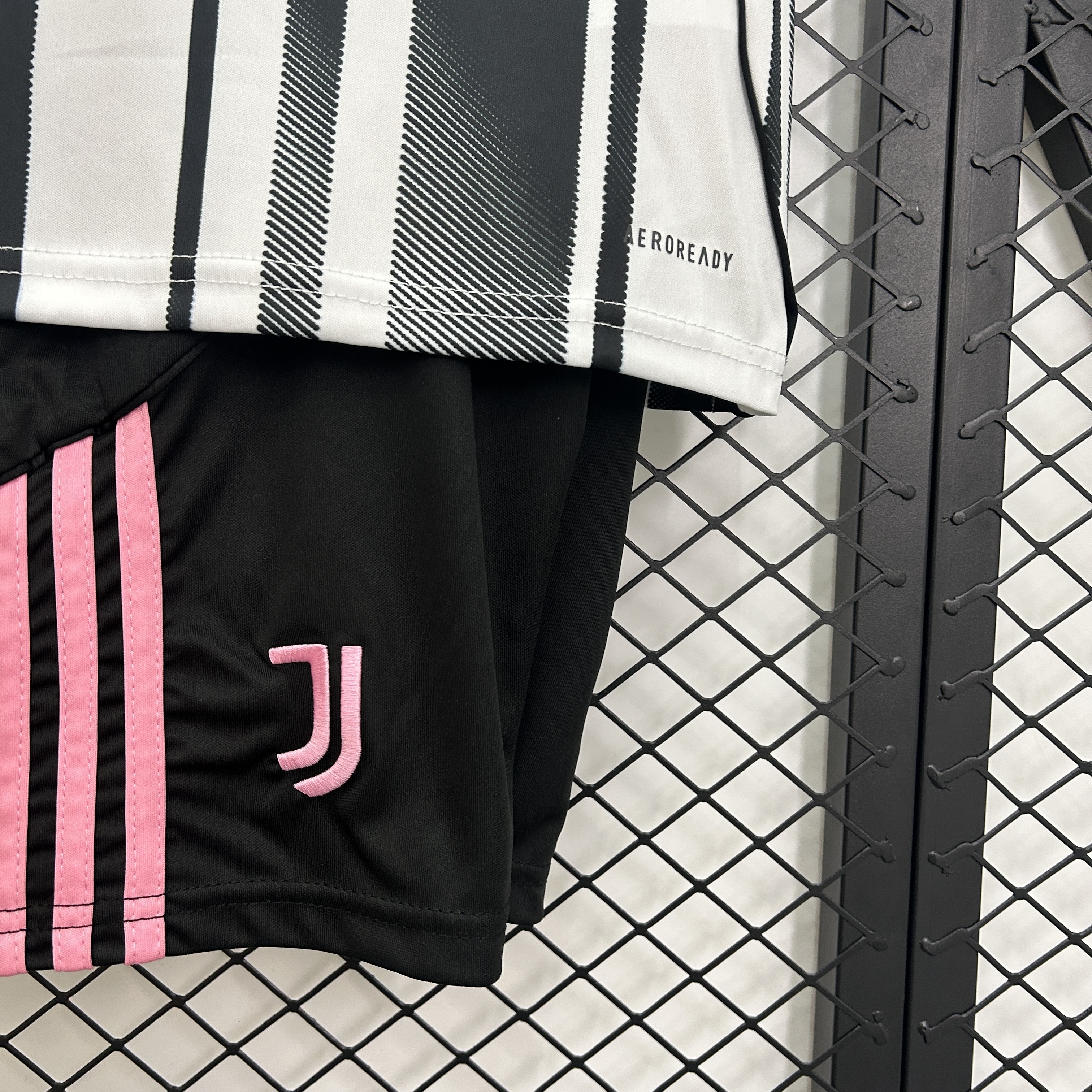 25-26 Juventus Home kidkit /25-26 尤文图斯主场童装