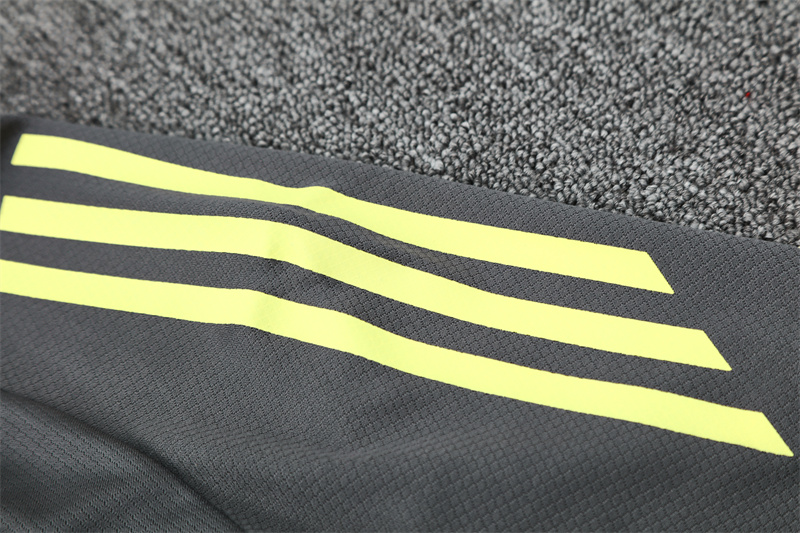 25-26 Real Madrid Short Sleeve Training Suit/ 25-26皇马短袖训练服