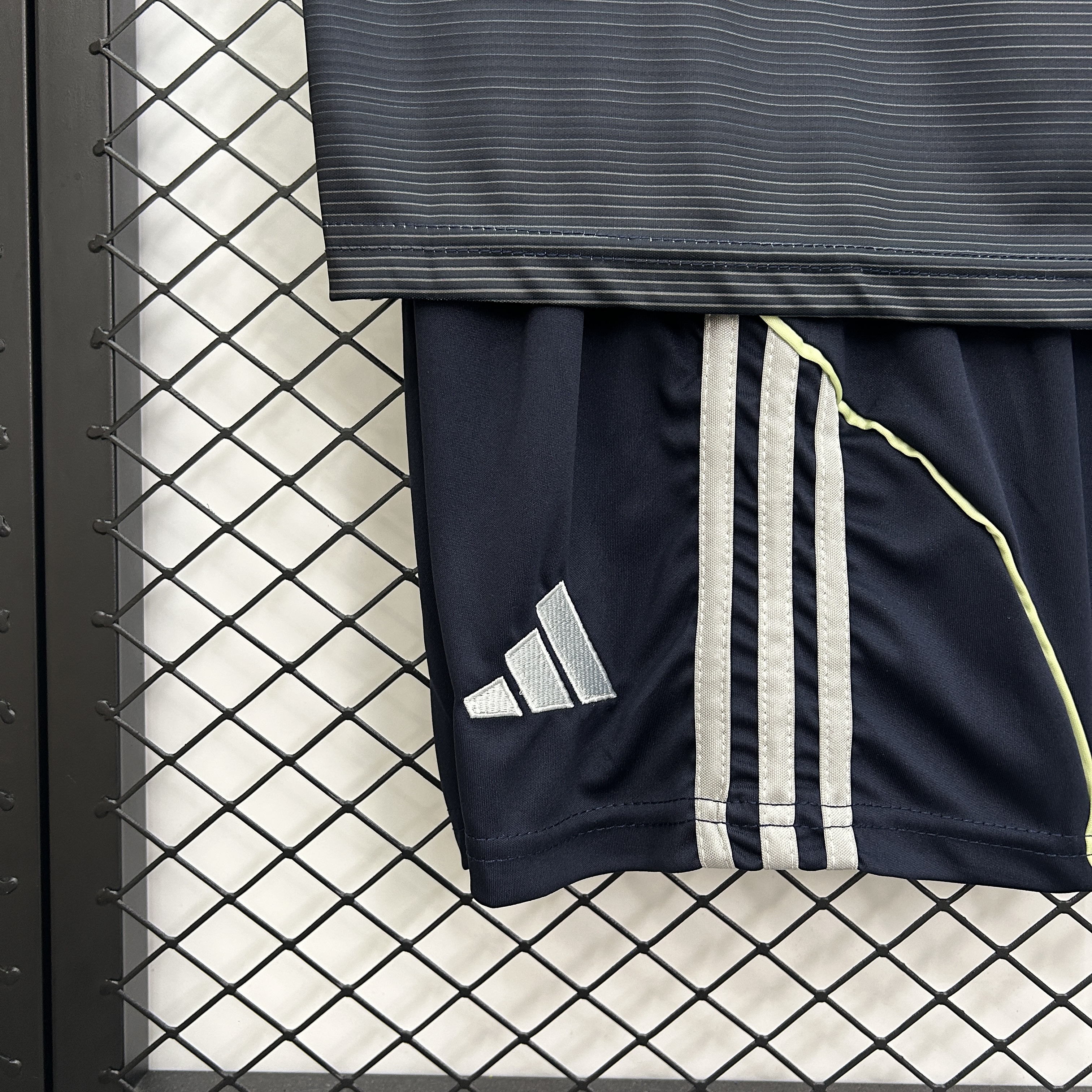 25-26 Real Madrid Away Kids Kit/25-26 皇马客场童装