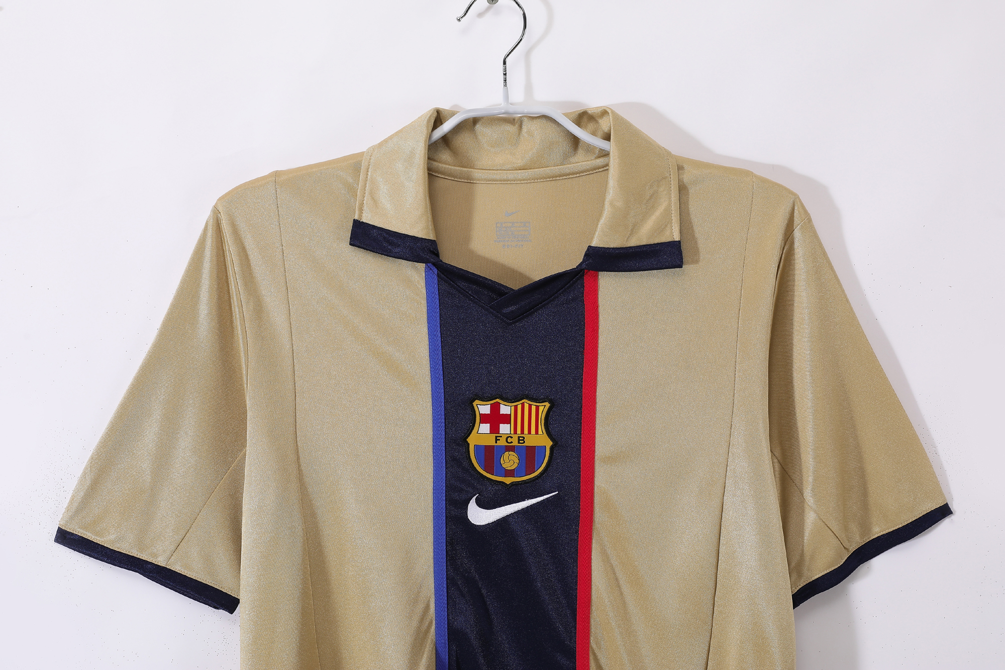01-02 Barcelona Away Retro Jersey/01-02巴萨客场