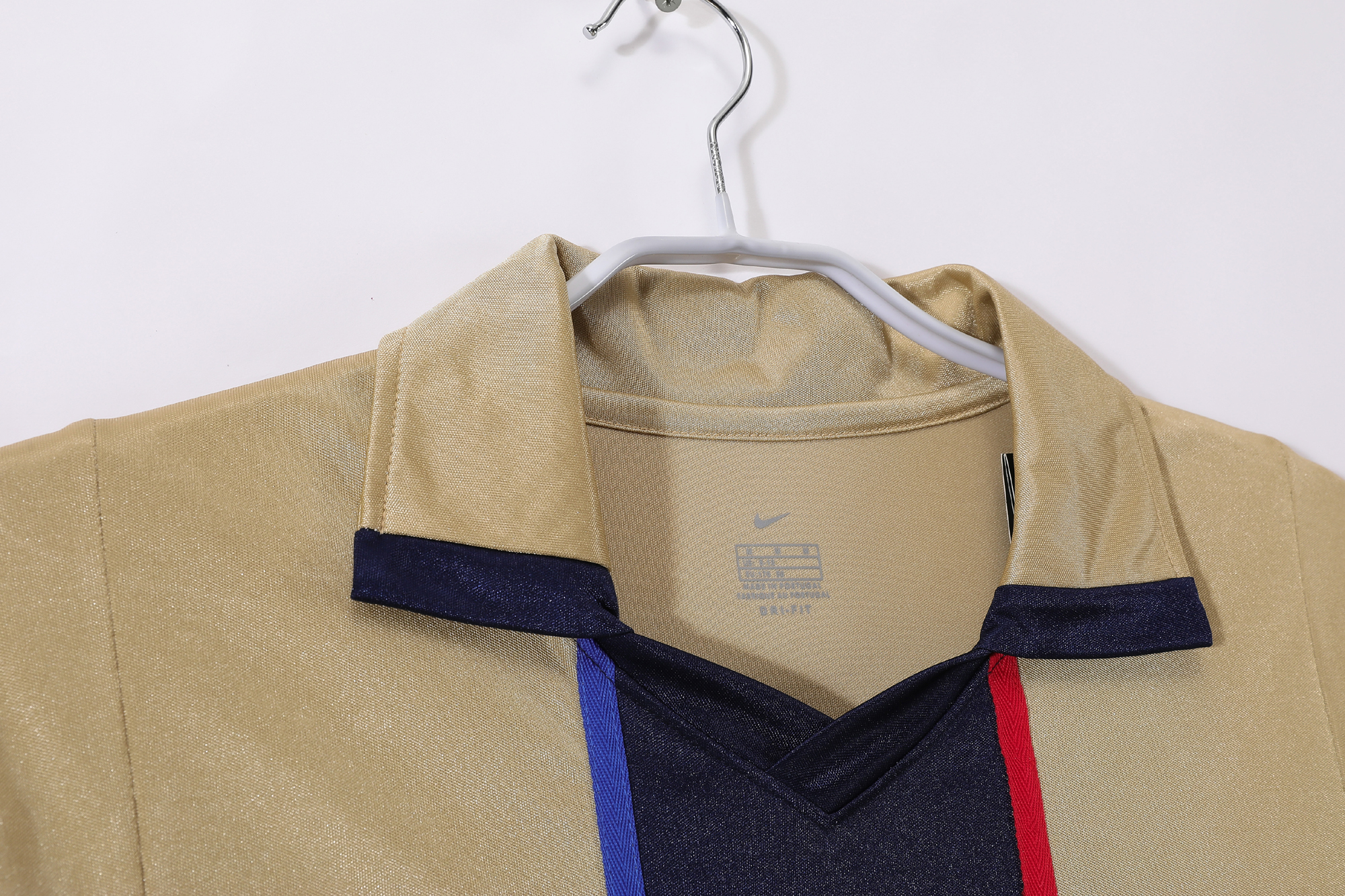 01-02 Barcelona Away Retro Jersey/01-02巴萨客场