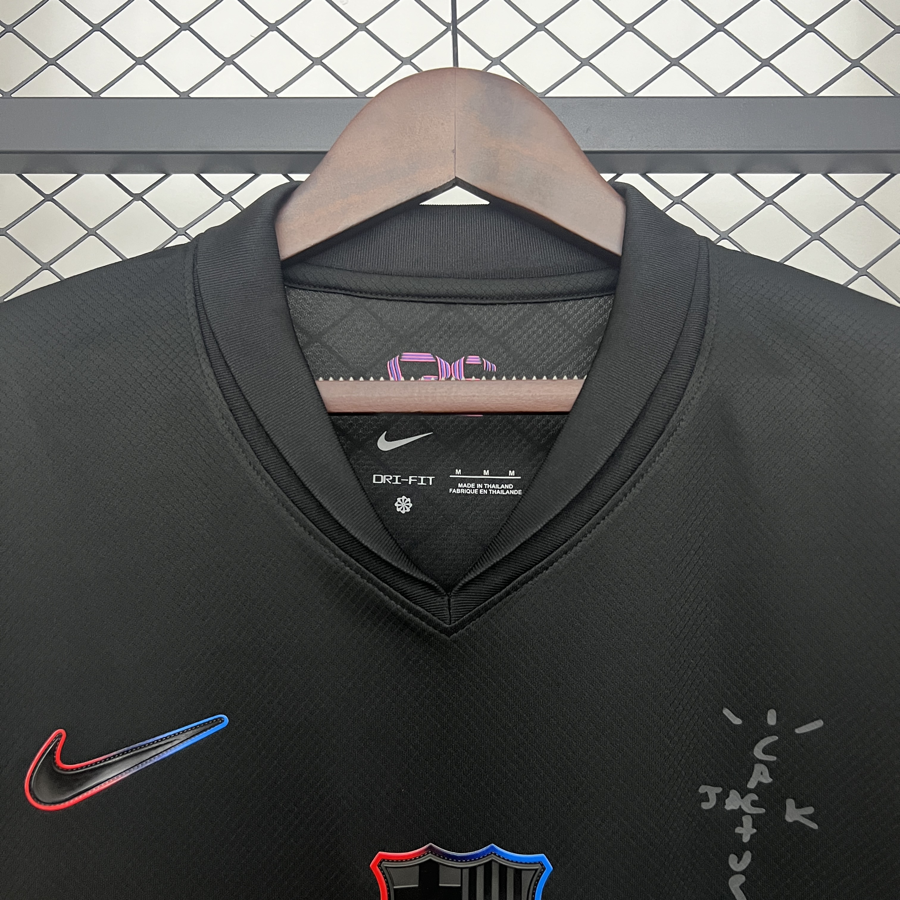 24-25 Barcelona Black TRAVIS SCOTT Fans Jersey/ 24-25巴萨客场球迷特别版