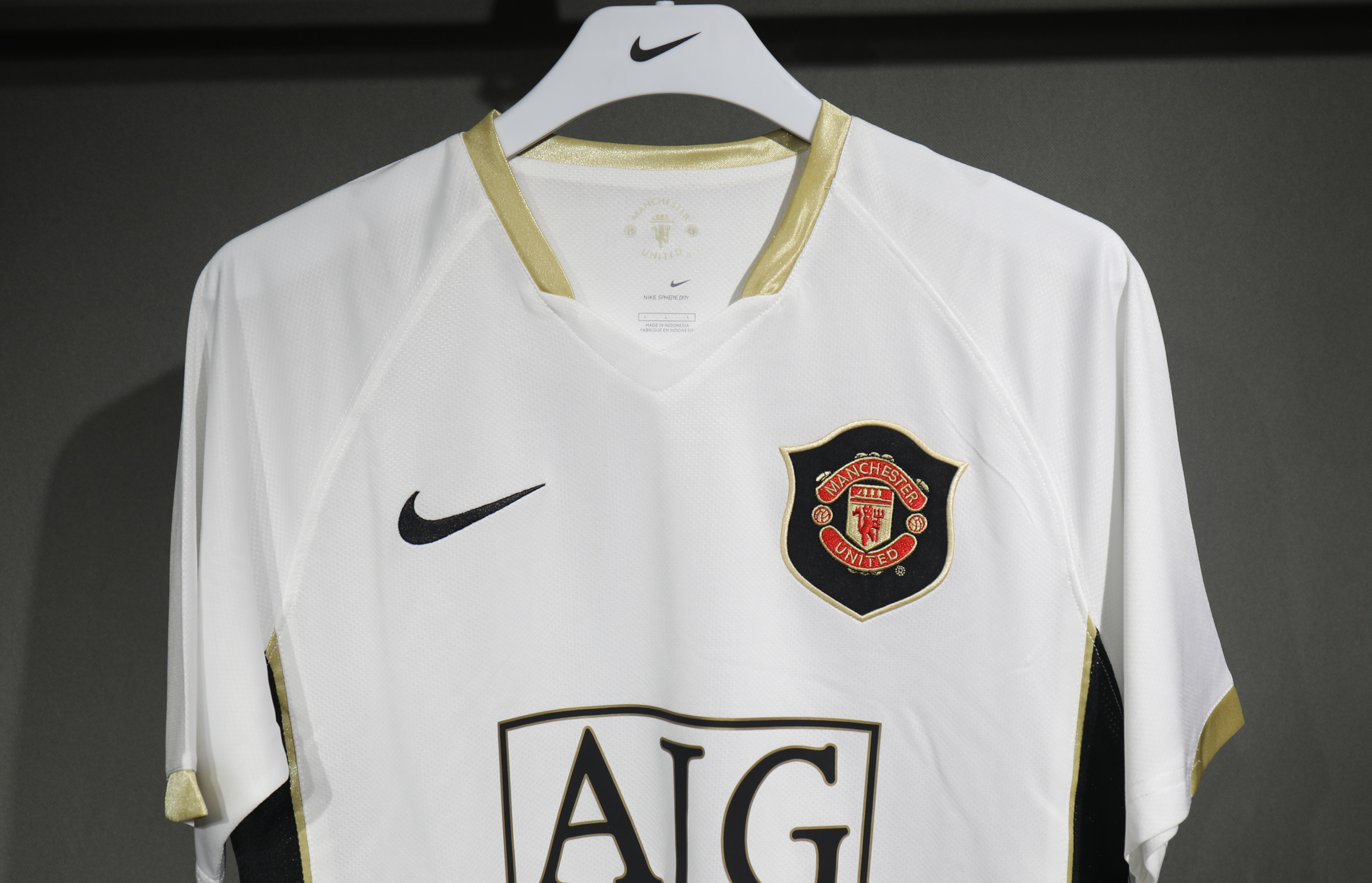 06-07 Manchester United Away Player Retro Jersey/06-07 曼联客场球员