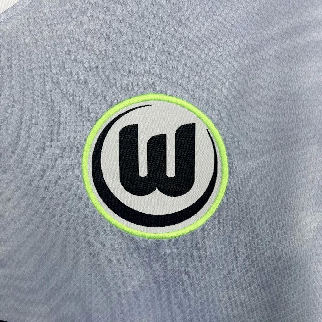 25-26 Wolfsburg Away Fans Jersey/ 25-26 沃尔夫斯堡客场球迷版