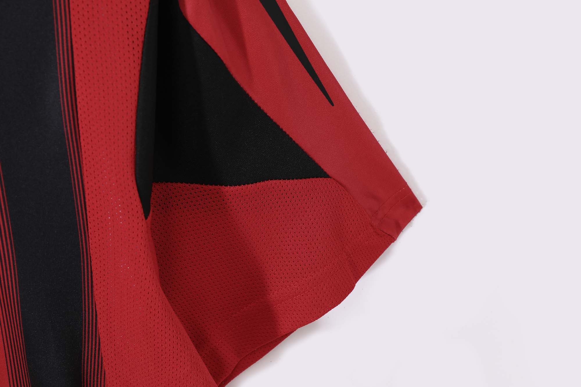 04-05 AC Milan Home Retro Jersey/04-05 AC米兰主场