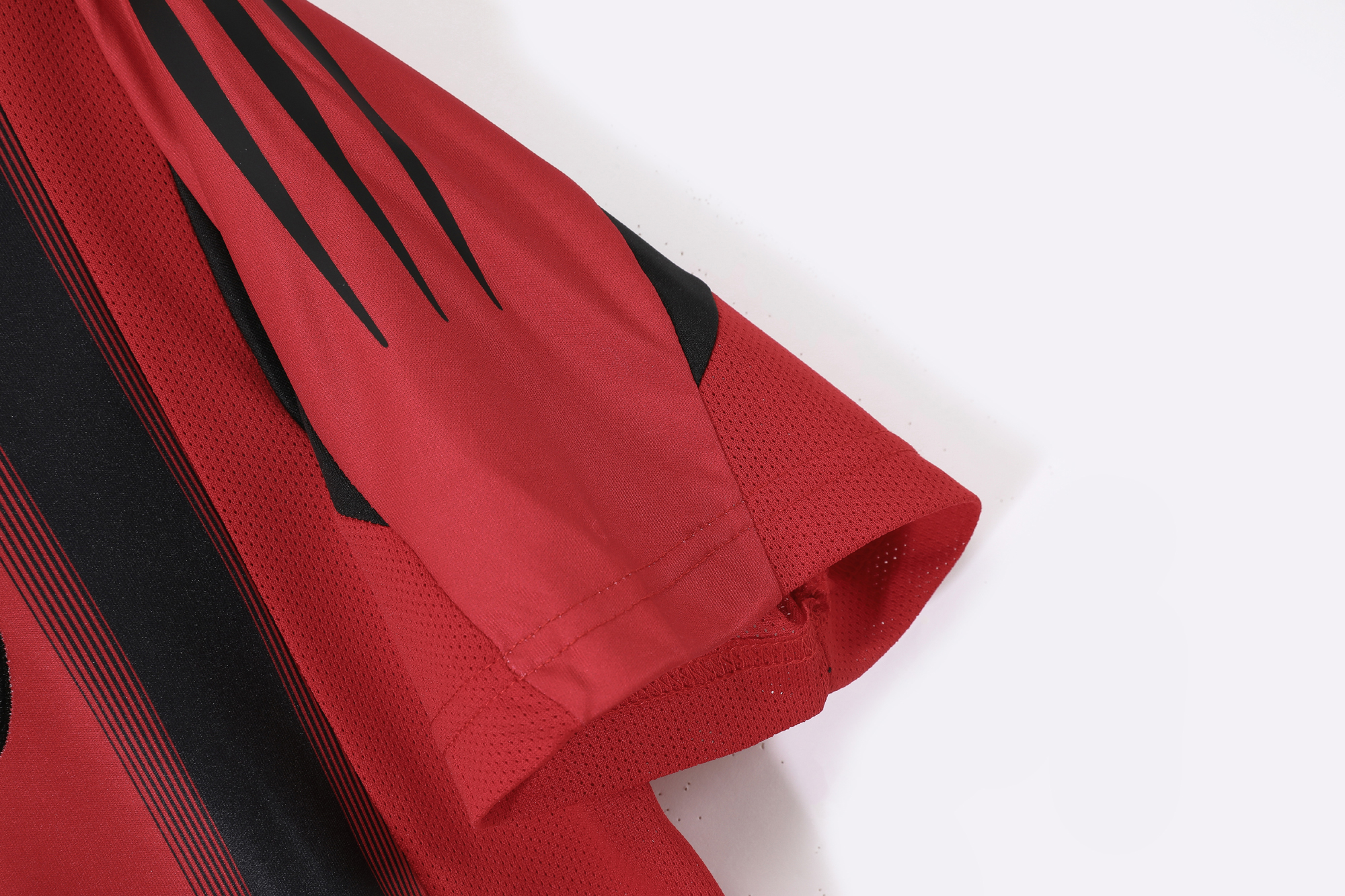 04-05 AC Milan Home Retro Jersey/04-05 AC米兰主场
