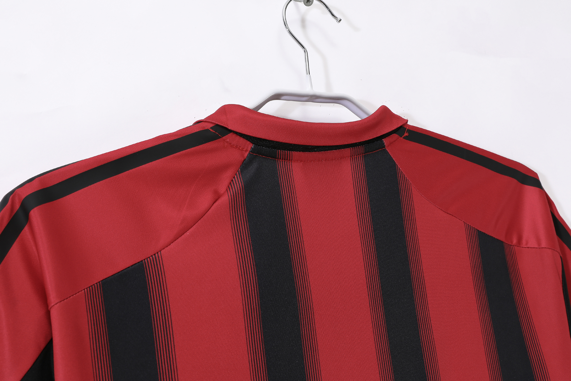 04-05 AC Milan Home Retro Jersey/04-05 AC米兰主场