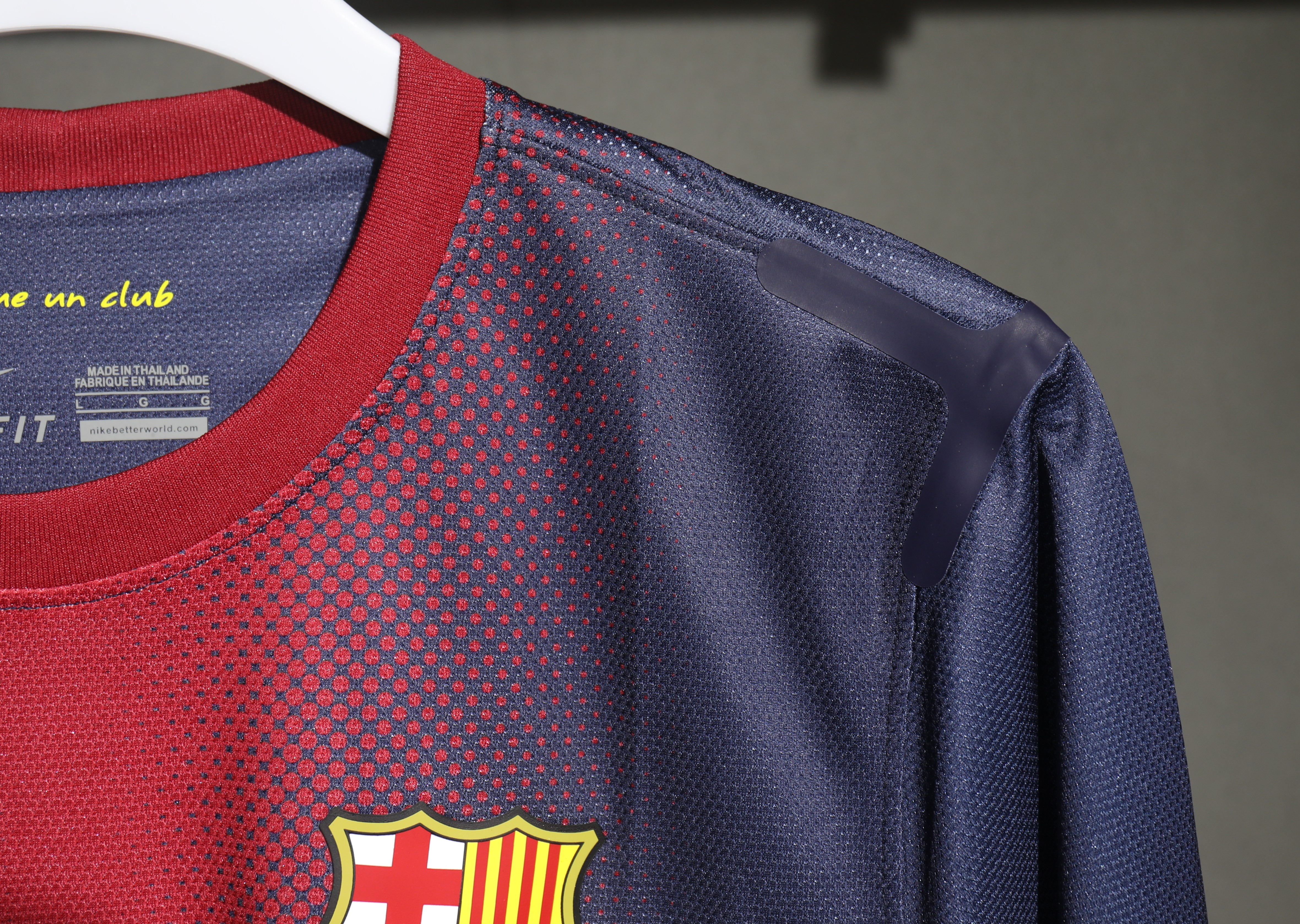 12-13 Barcelona Home Player Retro Long Sleeve Jersey/12-13巴萨主场球员长袖