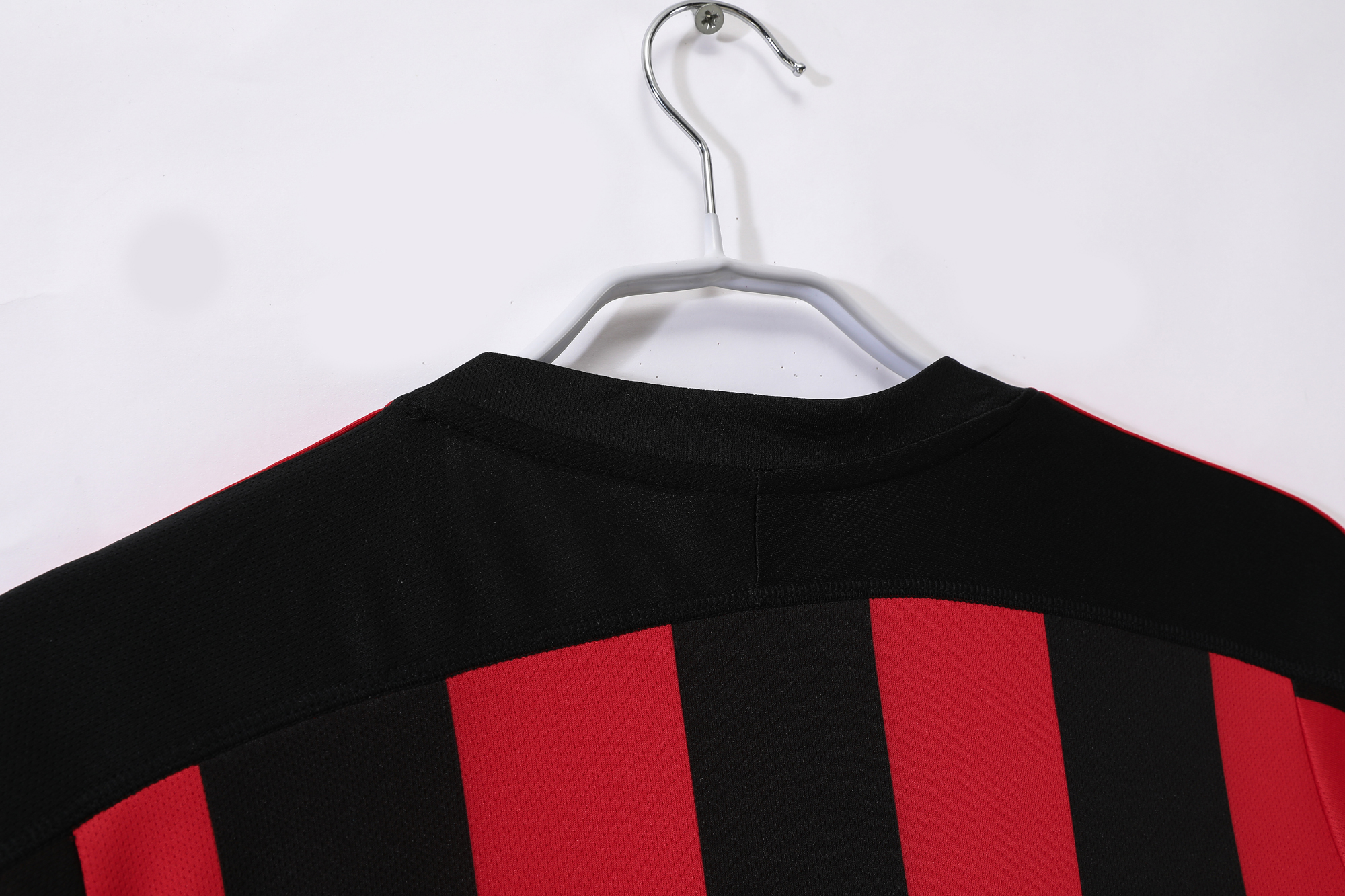 03-04 AC Milan Home Retro Jersey/03-04AC米兰主场