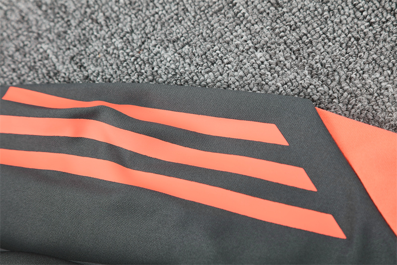 25-26 Bayern Munich Training Suit/25-26拜仁半拉训练服