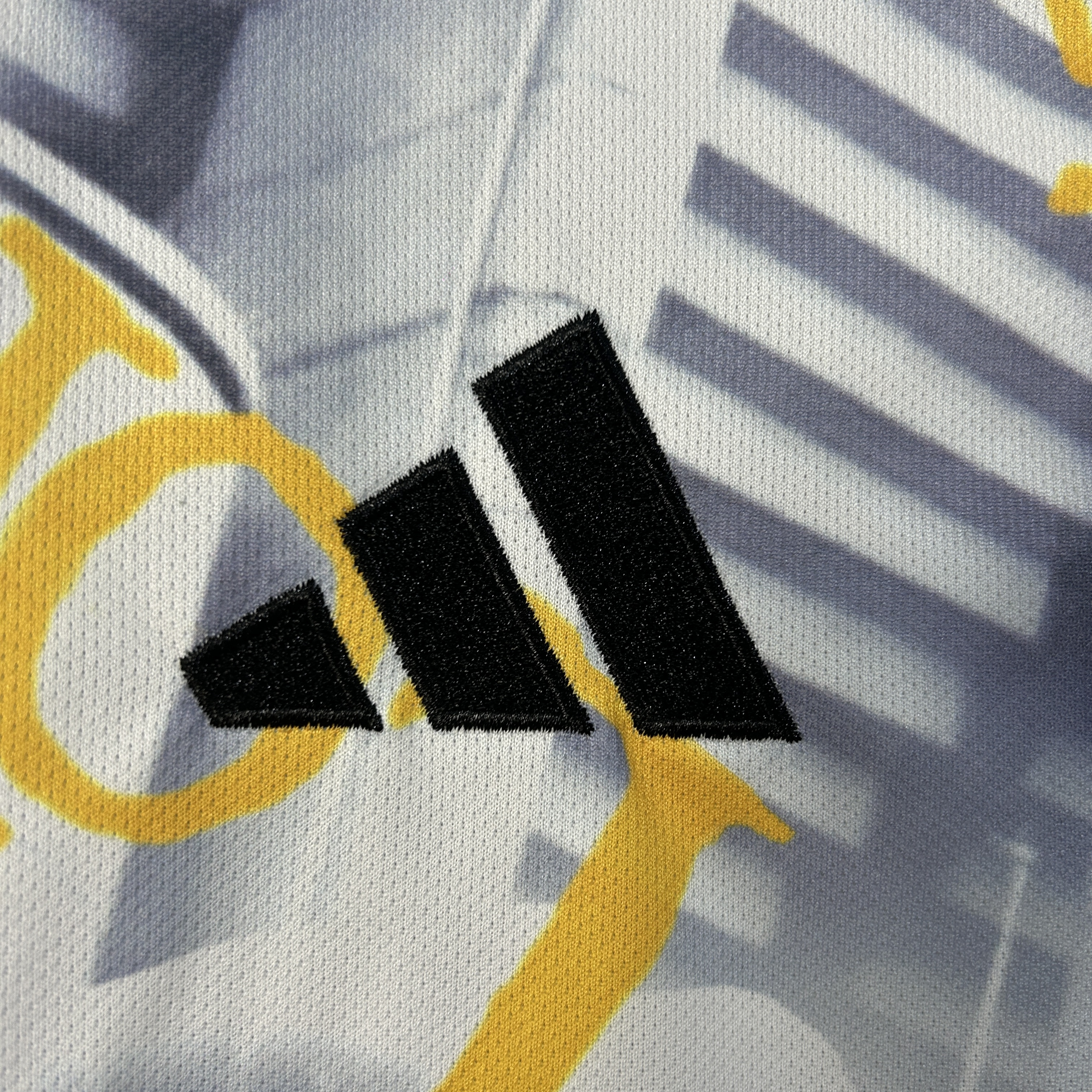 25-26 Real Madrid Special Jersey/ 25-26皇马特别版
