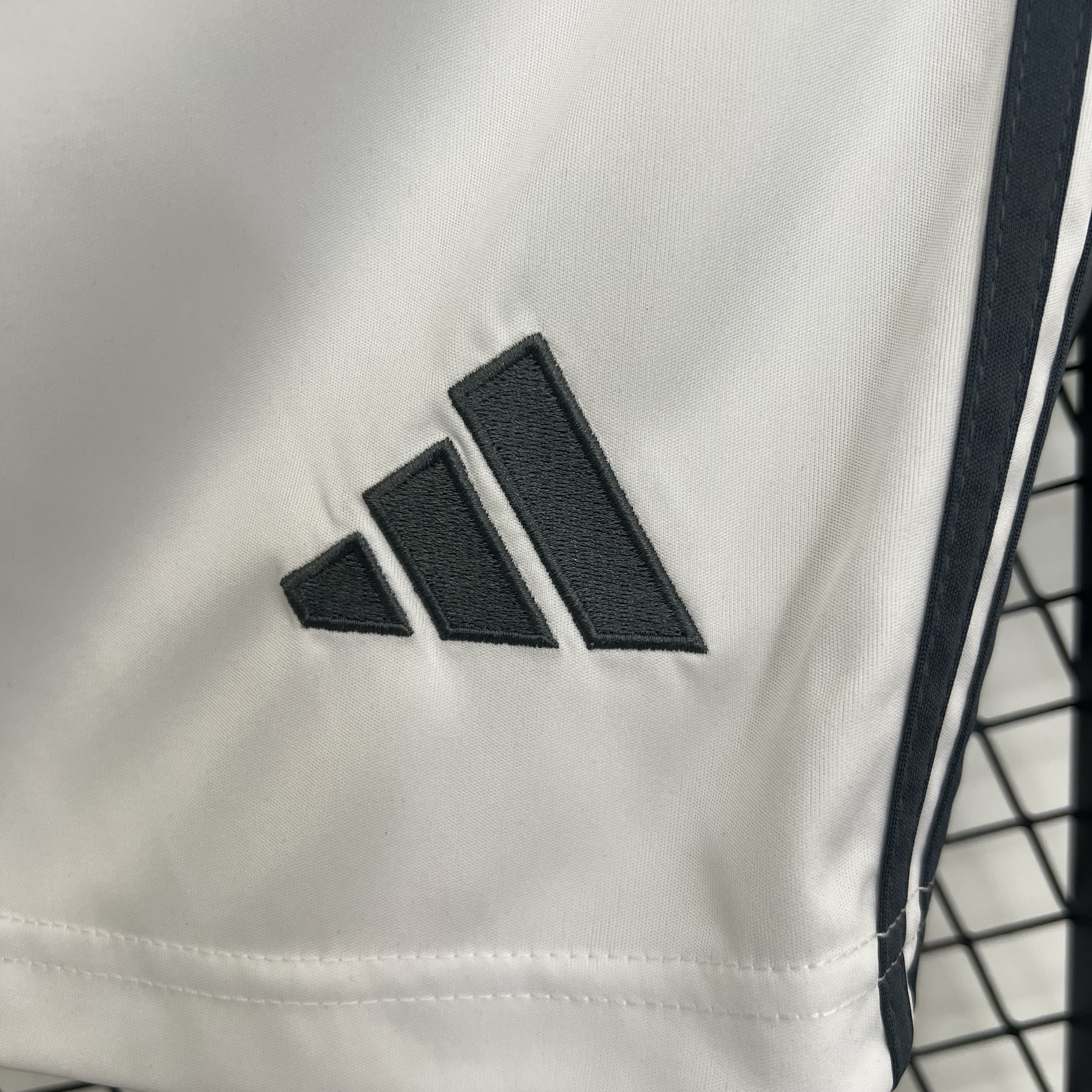 25-26 Bayern Away Shorts/25-26拜仁客场短裤