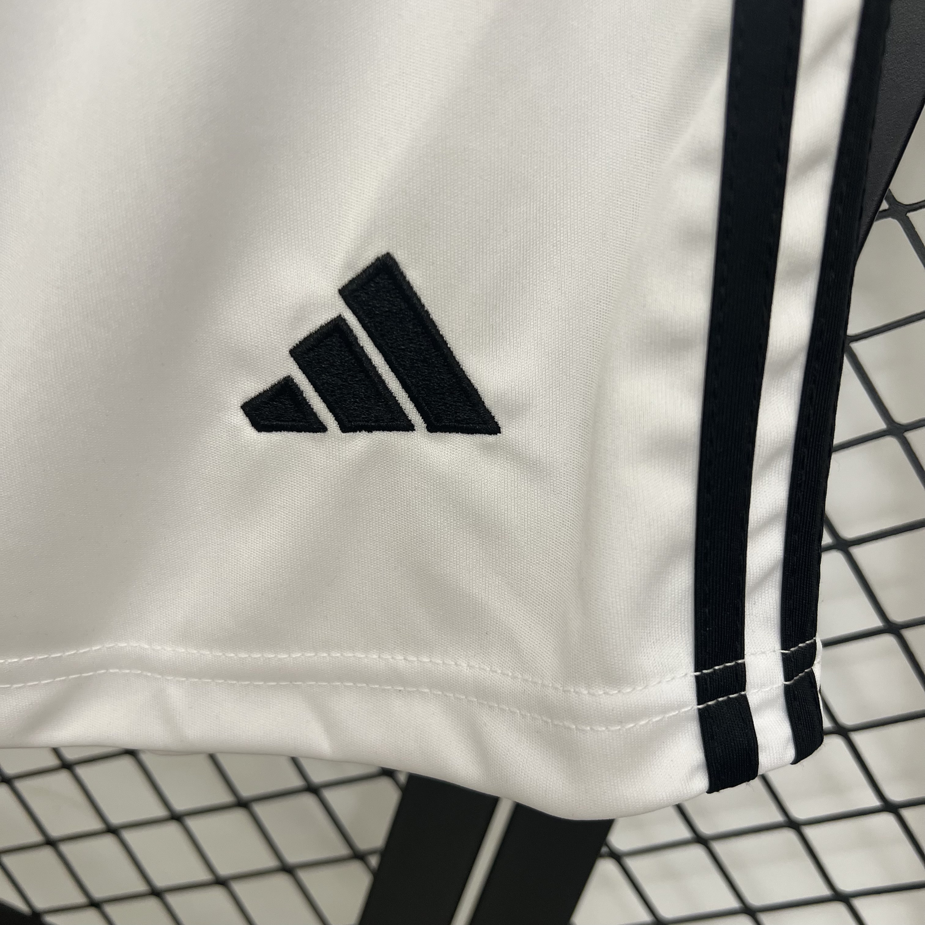 25-26 Real Madrid Home Shorts/ 25-26皇马主场短裤