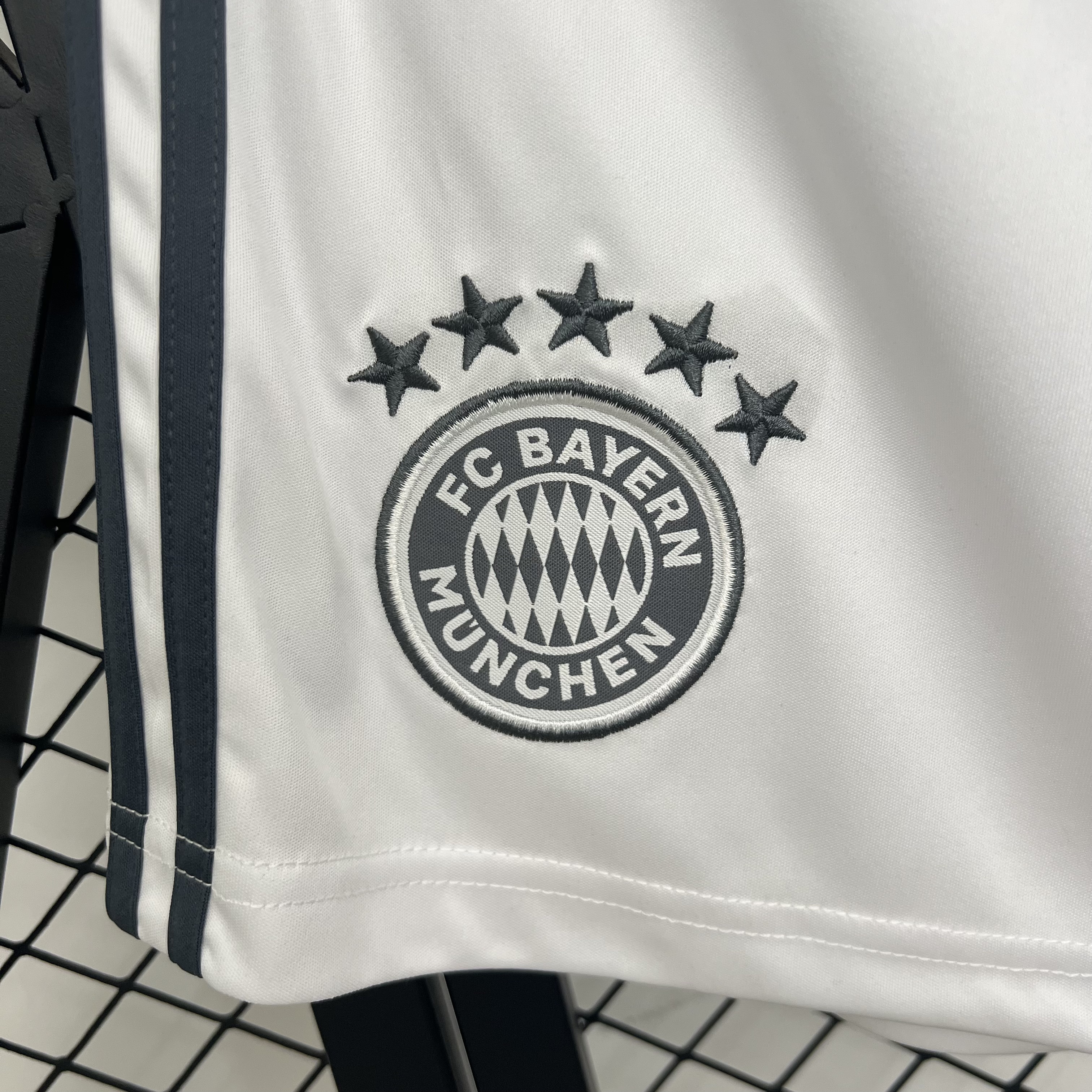 25-26 Bayern Away Shorts/25-26拜仁客场短裤