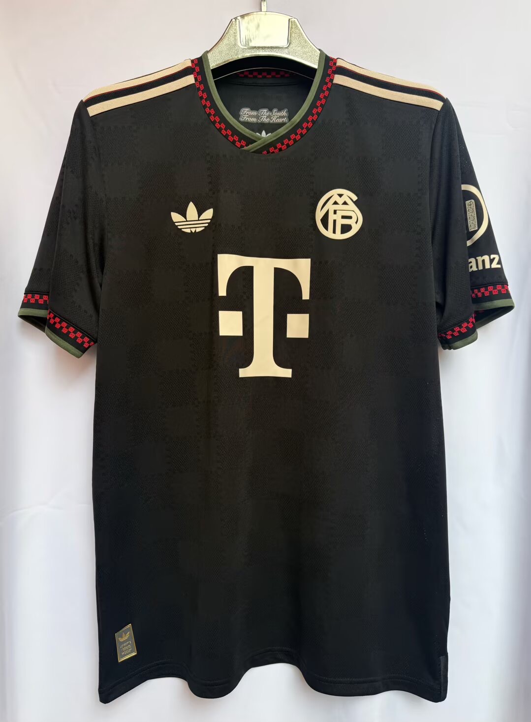 25-26  Bayern Munich Third Fans Jersey/ 25-26 拜仁第二客场球迷版