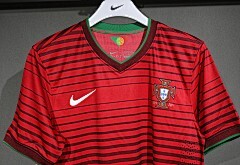 2014 Portugal Home Player Retro Jersey/2014 葡萄牙主场球员