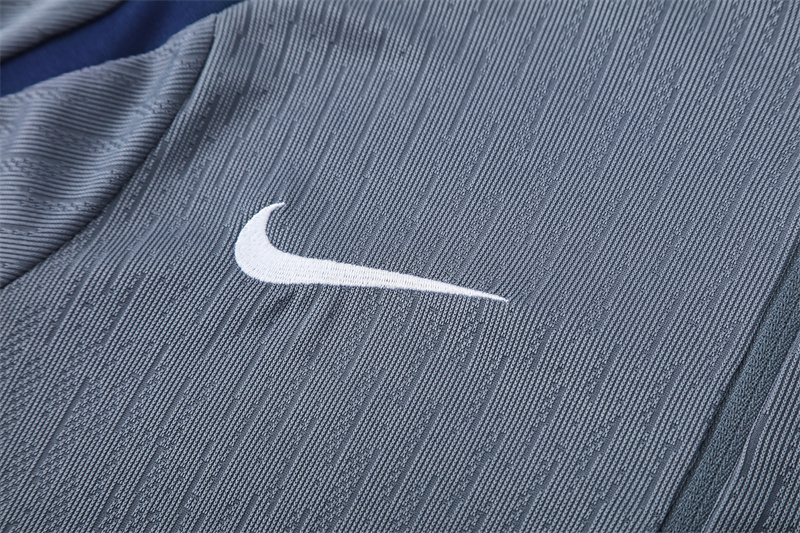 25-26 PSG Player Training Suit/25-26PSG巴黎训练服,球员版