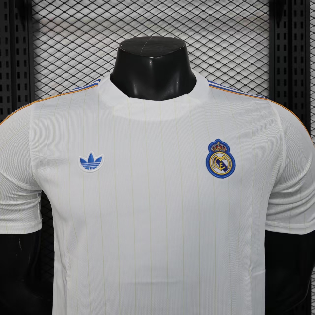 25-26 Real Madrid Fashion Jersey/ 25-26皇马休闲服