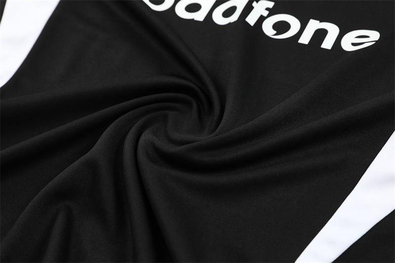 02-03 Manchester United Black Retro Training Suit Top/ 02-03曼联复古上衣