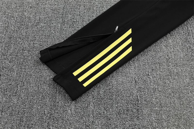 25-26 Juventus White Training Suit/ 25-26尤文半拉训练服