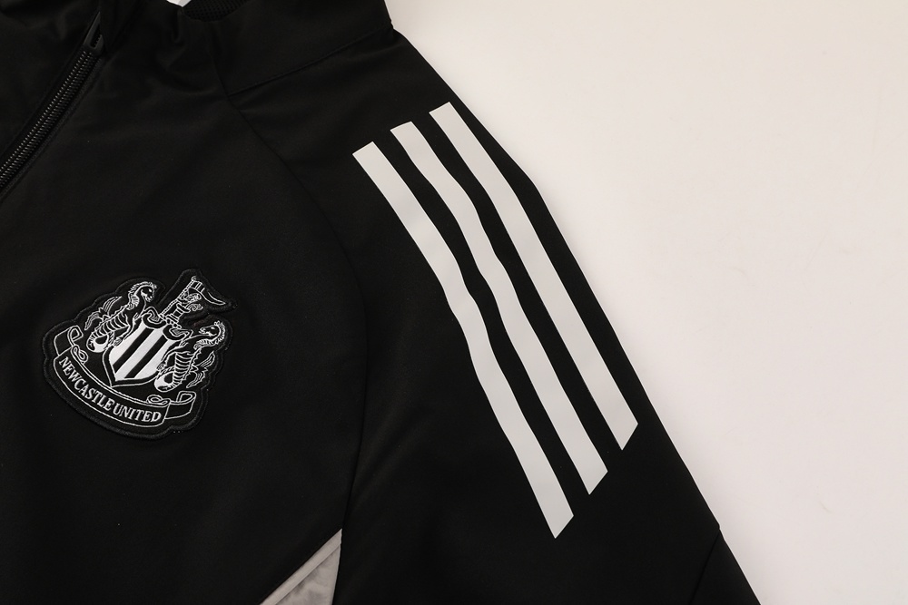 2025 Newcastle Black Windbreaker/2025 纽卡斯尔黑色风衣
