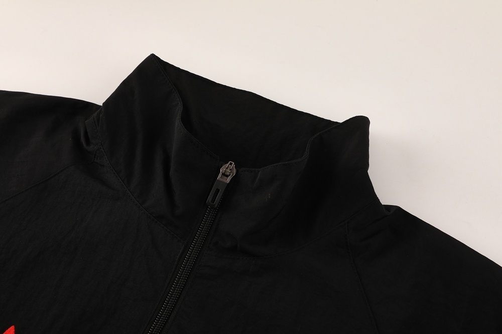 2025 Manchester United Black Windbreaker/2025 曼联黑色风衣