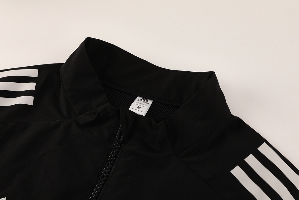 2025 Newcastle Black Windbreaker/2025 纽卡斯尔黑色风衣