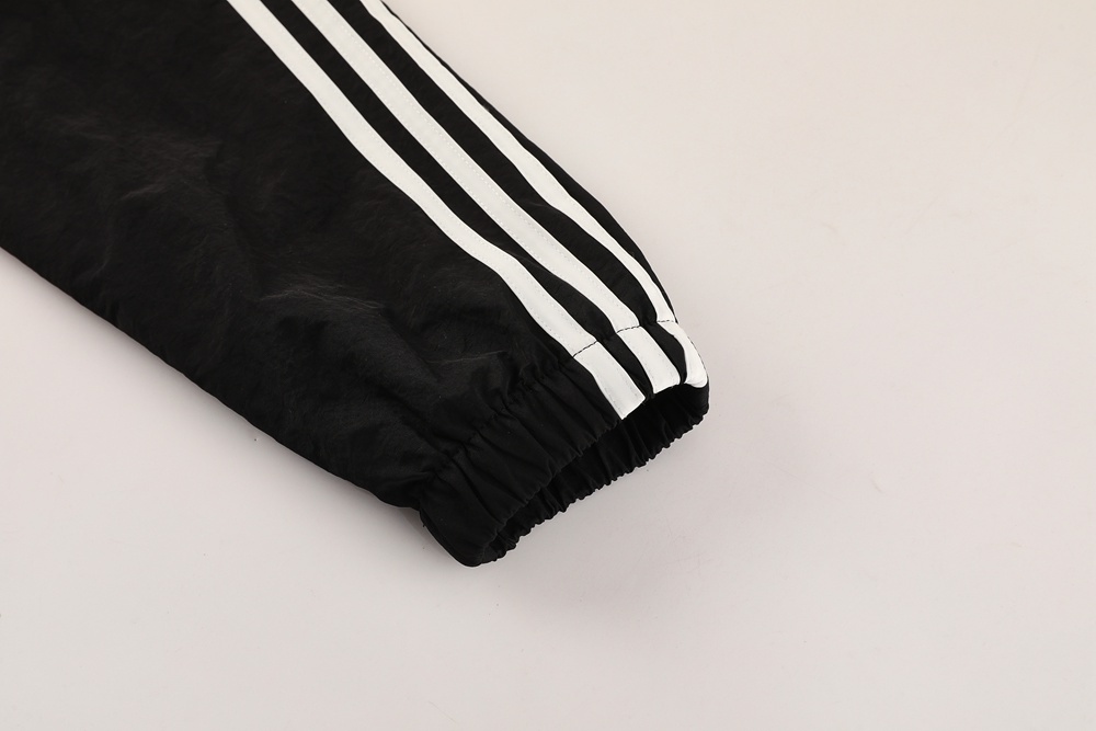 2025 Manchester United Black Windbreaker/2025 曼联黑色风衣