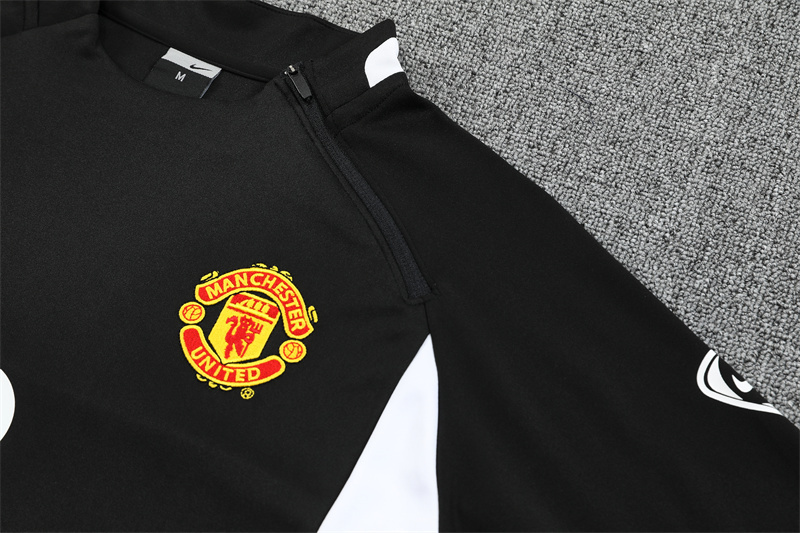 02-03 Manchester United Black Retro Training Suit Top/ 02-03曼联复古上衣