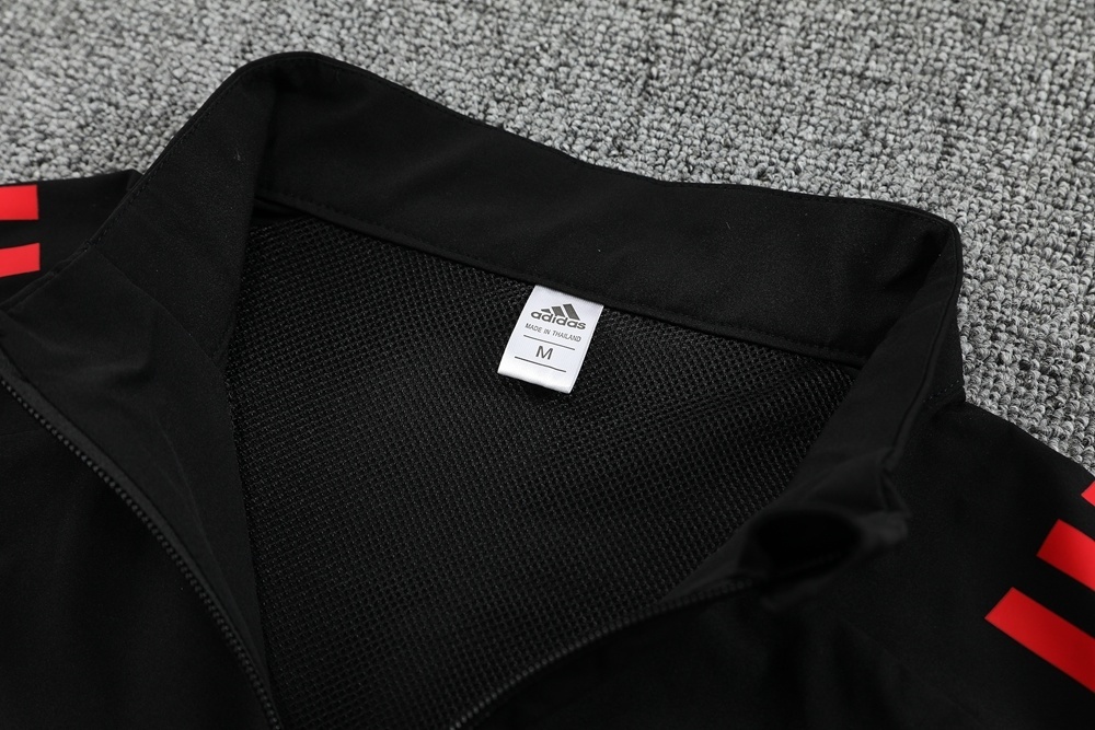 2025 Liverpool Black Windbreaker/2025 利物浦黑色风衣