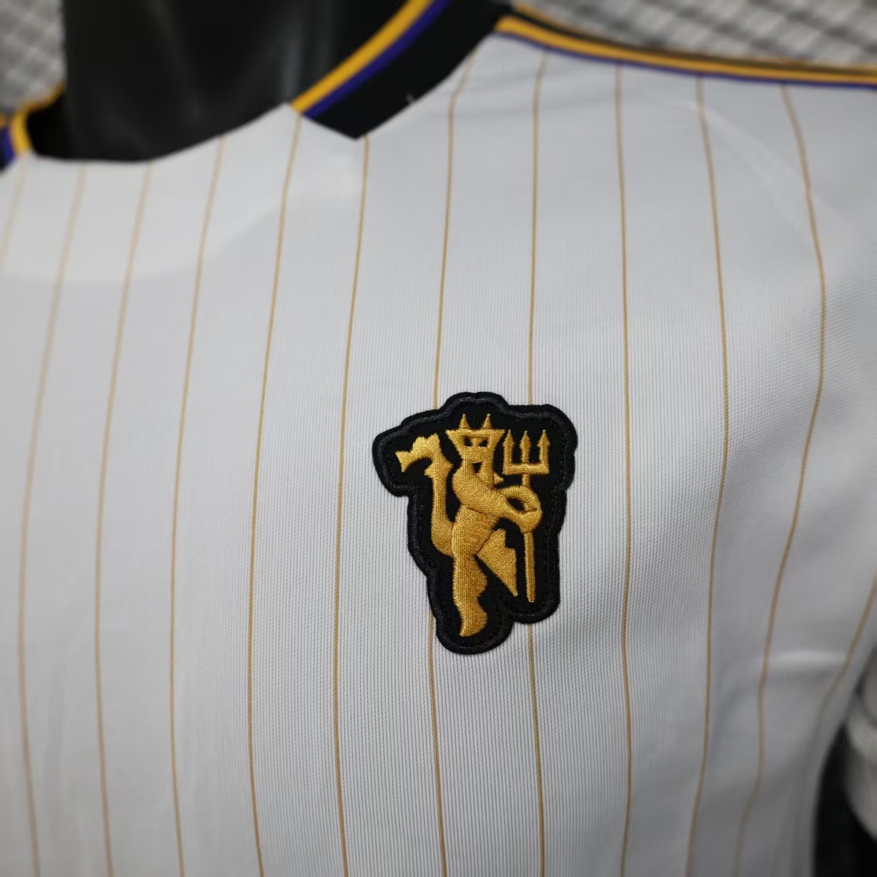 25-26 Mancehster United Fashion Jersey/ 25-26曼联休闲服