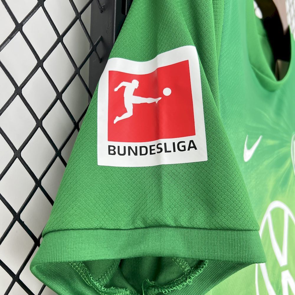 25-26 Wolfsburg Home Fans Jersey/ 25-26 沃尔夫斯堡主场球迷版