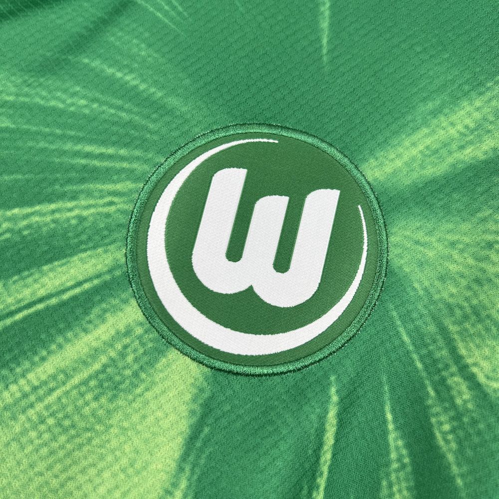 25-26 Wolfsburg Home Fans Jersey/ 25-26 沃尔夫斯堡主场球迷版